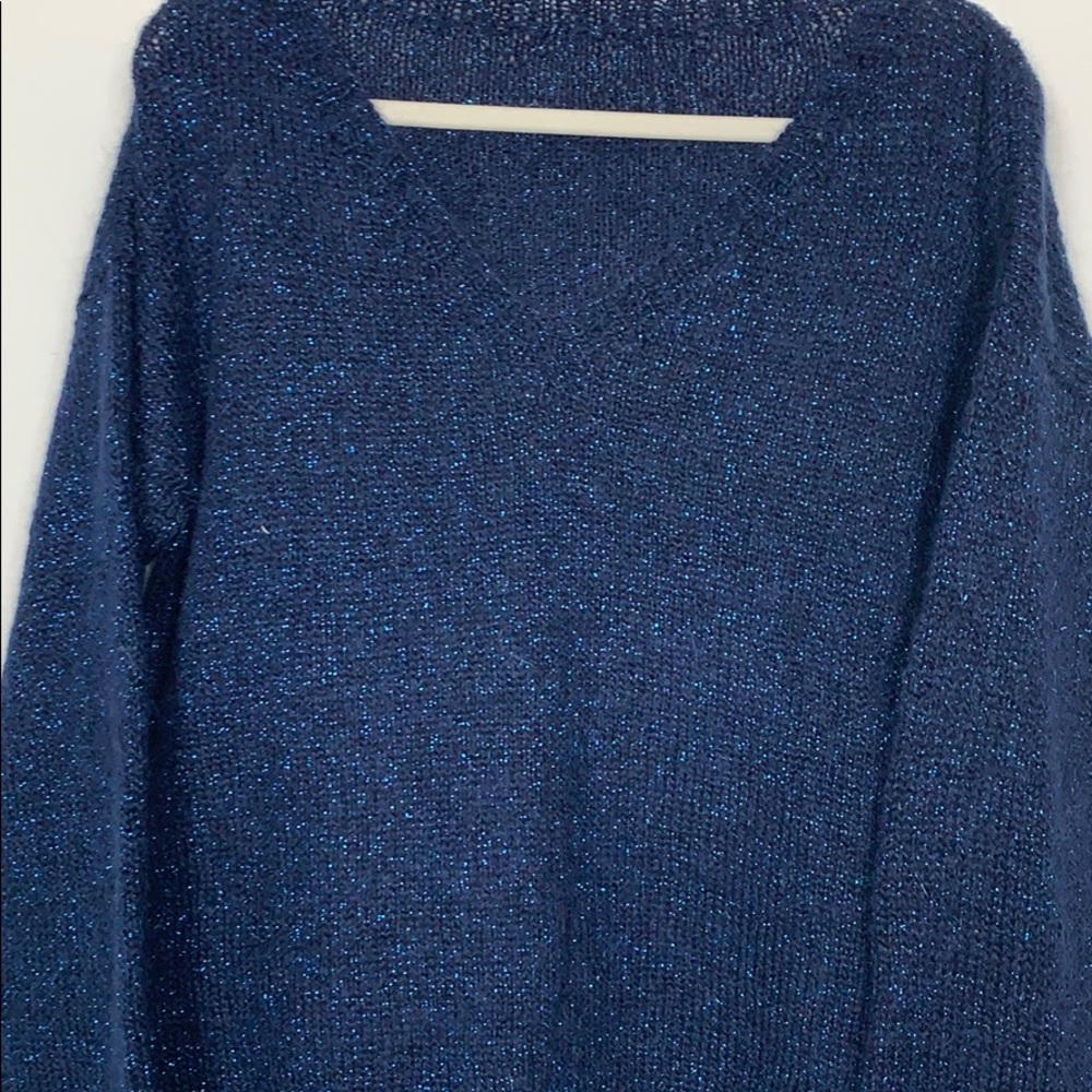 Navy blue sweater with blue flex bust 22.5”